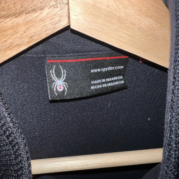 Spyder ski jacket: this one is for inner warmth. - Picture 2 of 2